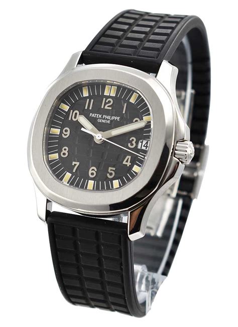 patek philippe aquanaut discontinued|Patek Philippe aquanaut quartz.